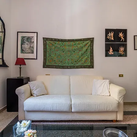 Flaminio Tiepolo Bright And In Apartment Rome